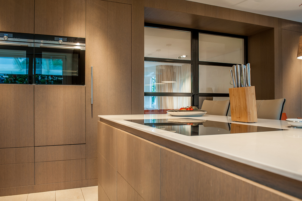 Mekida moderne leefkeuken met kookeiland